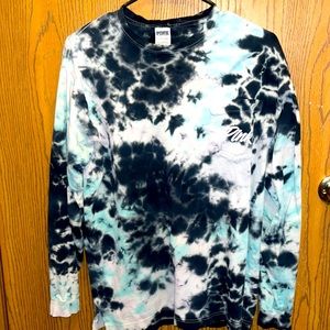 vs PINK long sleeve shirt